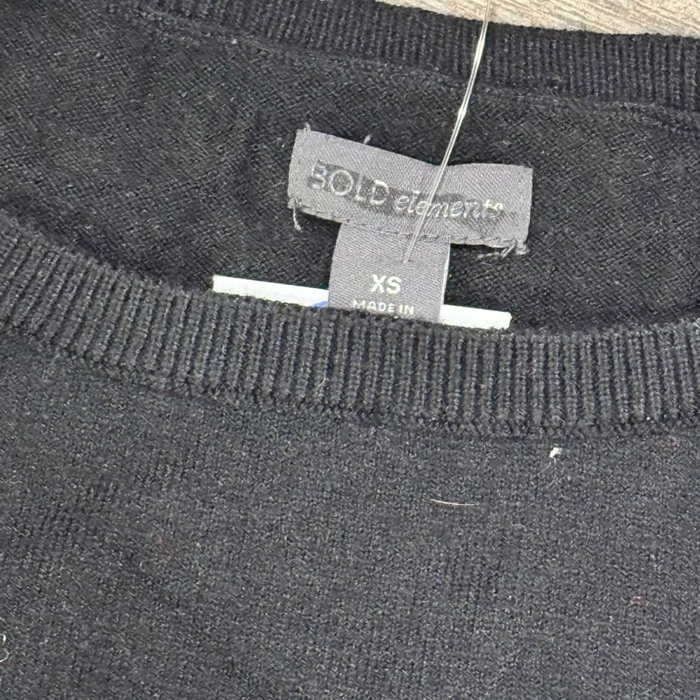 Black Long Sleeve Sweater​